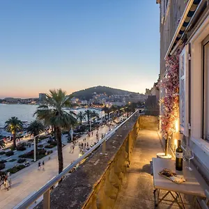 Finest 1 Apartment