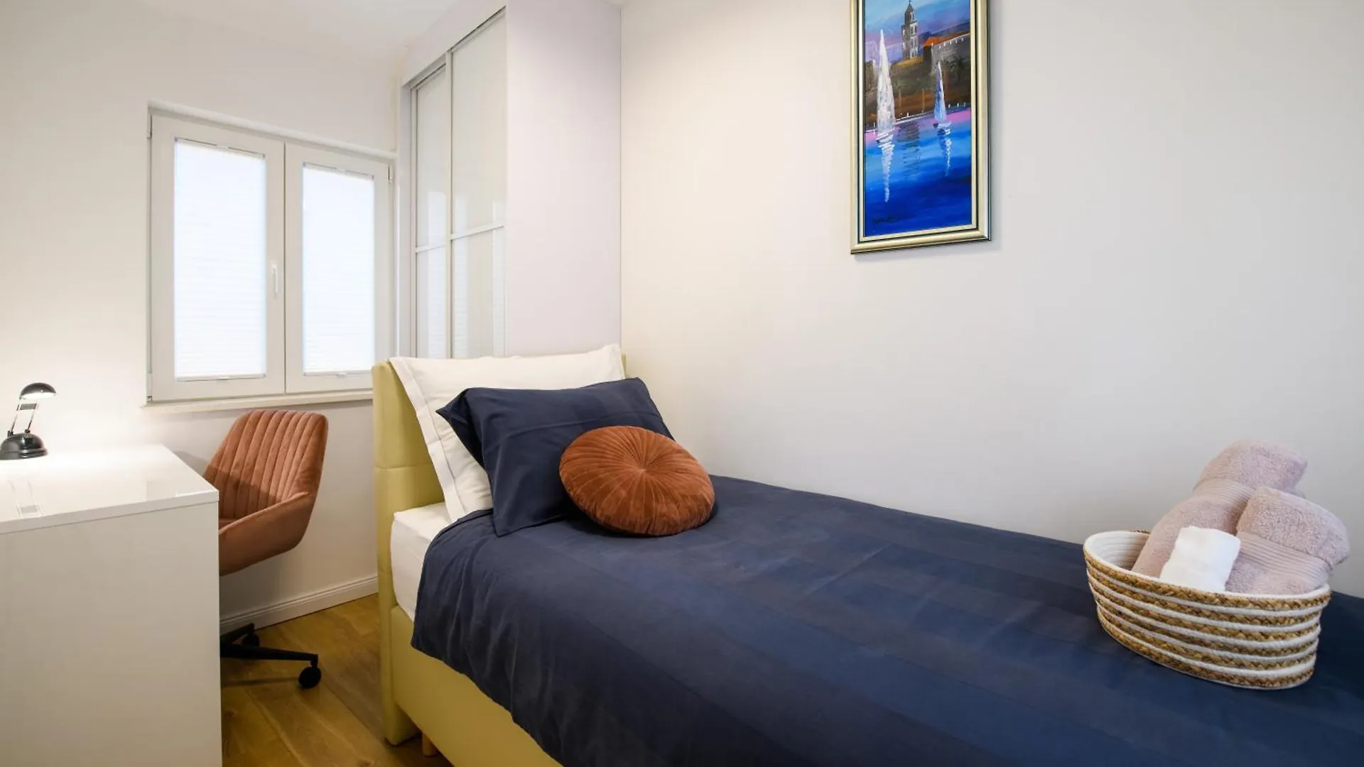 Luxury Apartment Pjaca Splendida In Split contacts